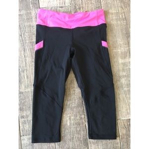 FLASH SALE Lulu legging crops